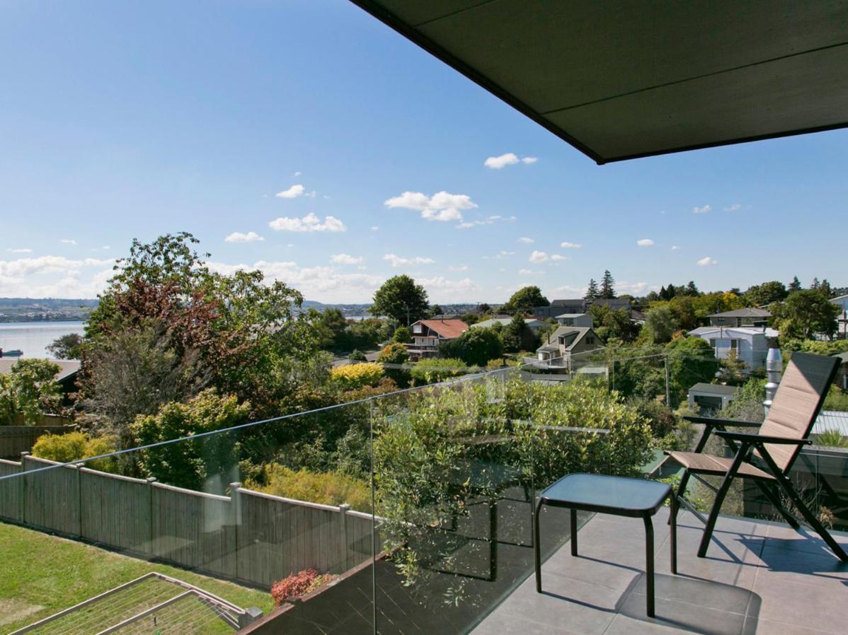 Taupo Escape - Rainbow Point Holiday Home Eksteriør billede
