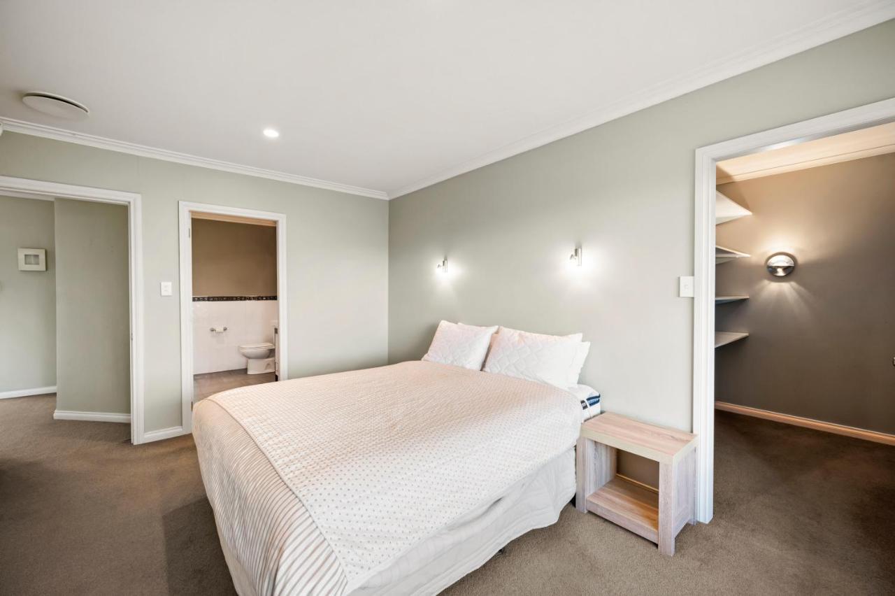 Taupo Escape - Rainbow Point Holiday Home Eksteriør billede