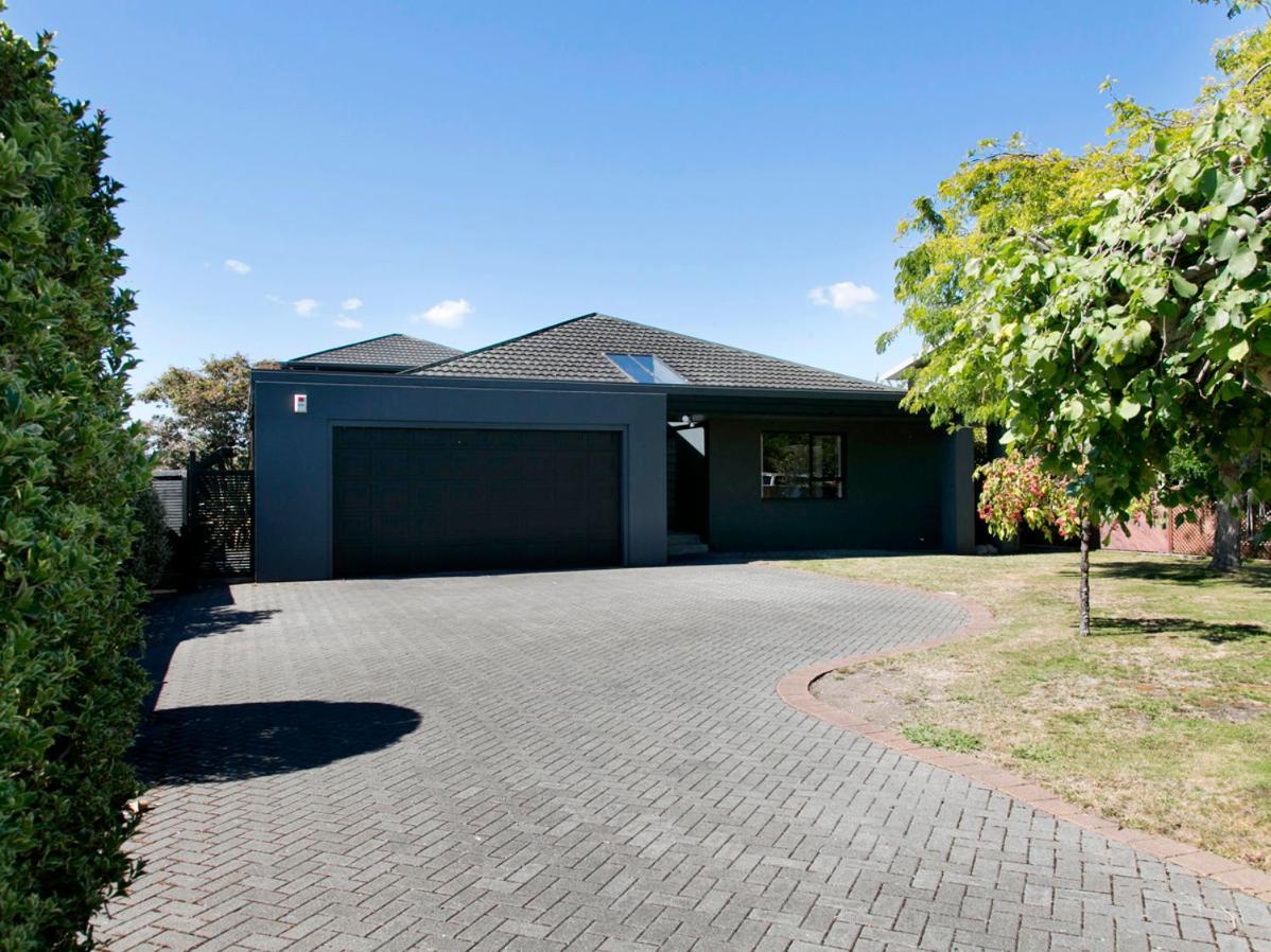 Taupo Escape - Rainbow Point Holiday Home Eksteriør billede